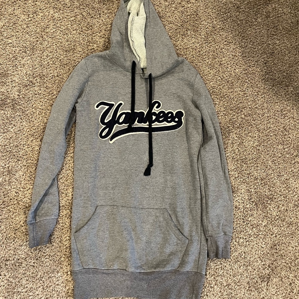 MLB Gray Yankees Hoodie